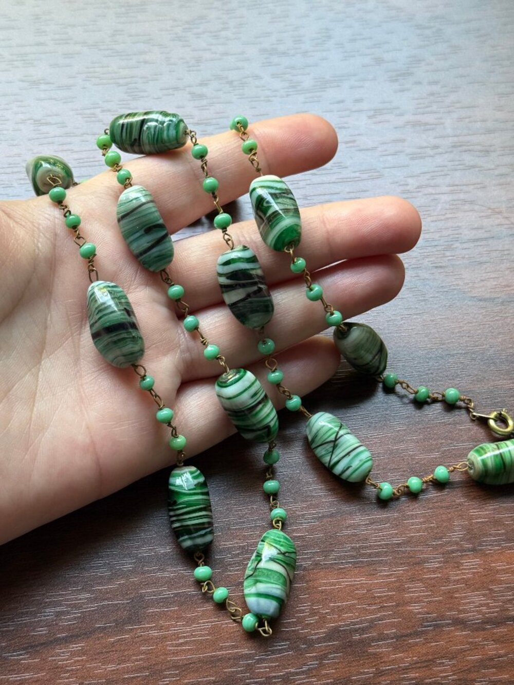 Charming 1940s Green Venetian Murano Glass Necklace, Repaired